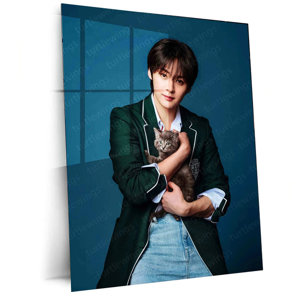 Lee Know Metal Poster – Stray Kids Dance King & Charismatic Performer Wall Art for STAYs - TURTLEWINGS 