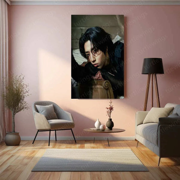 Han Jisung Metal Poster – Stray Kids Rap Genius & Charismatic Performer Wall Art for STAYs - TURTLEWINGS 