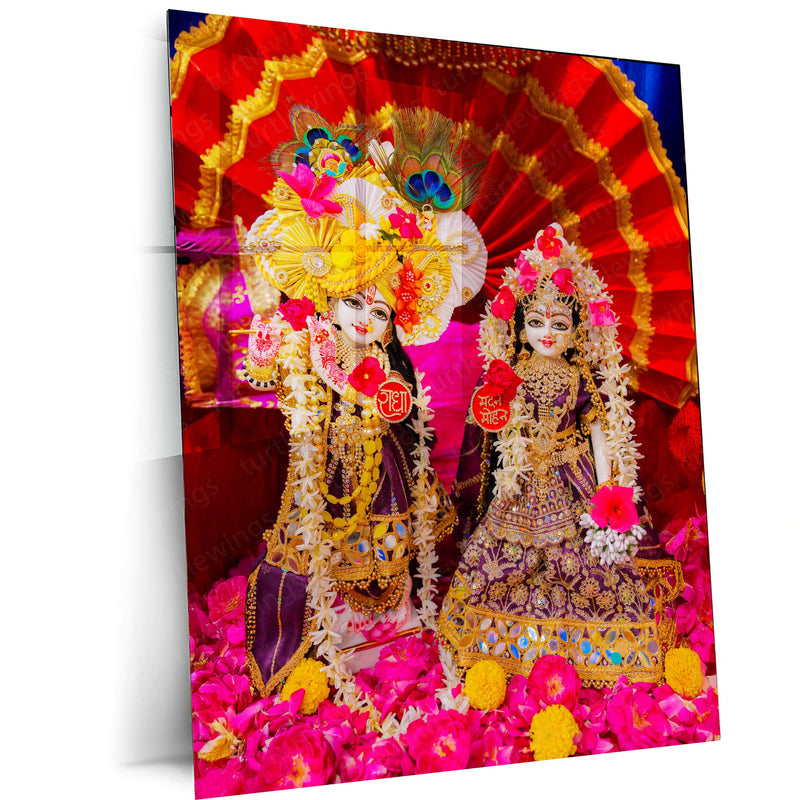 Shri Ji Shringaar – Radha Keli Kunj Spiritual Metal Frame | Divine Wall Art - TURTLEWINGS 