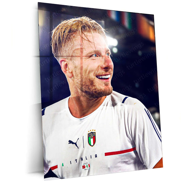 Ciro Immobile Italy Smiling – Metal Frame | Azzurri Striker Wall Art - TURTLEWINGS 