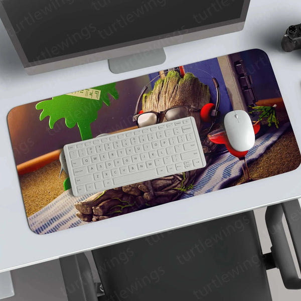 Groot-Chilling Deskmat - TURTLEWINGS 