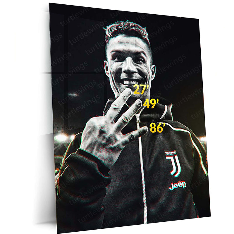 Cristiano Ronaldo – Metal Frame | Iconic Football Wall Art 01 - TURTLEWINGS 